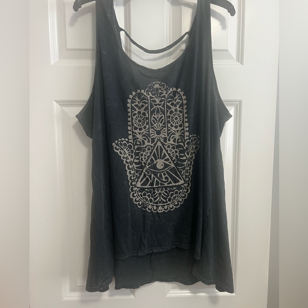SZ 3 Hamsa tank top from Torrid

NWOT- 
100% cotton